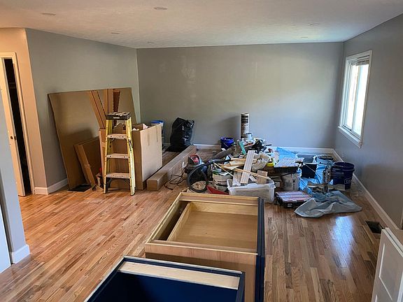Living room open to kitchen