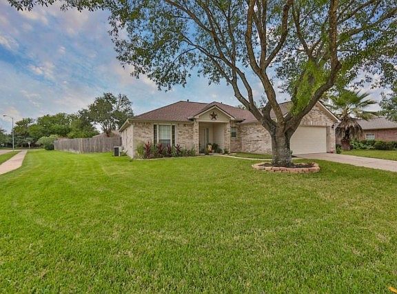 2nd image of 17003 Glenclan Ln
