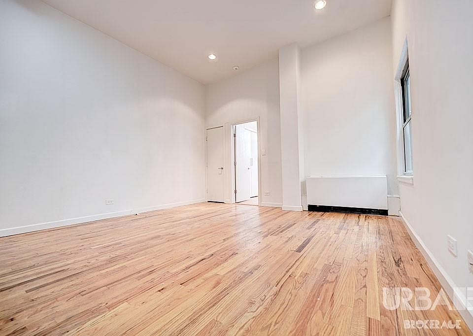 1st image of 123 Bank St APT 550