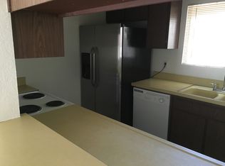 15662 S B St APT H, Tustin, CA 92780