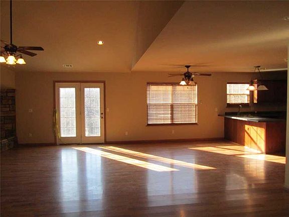 2nd image of 12685 Oak Valley Dr