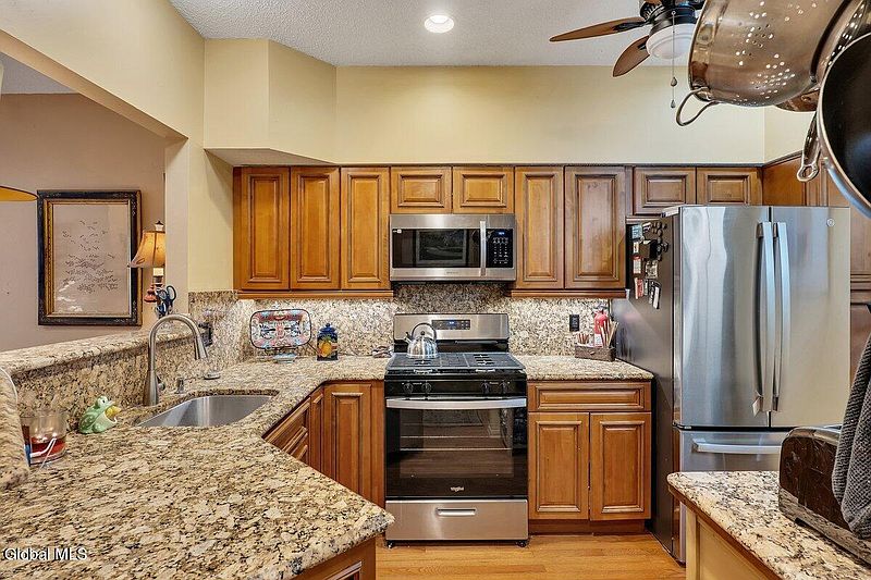 5th image of 4602 S Foxwood Drive