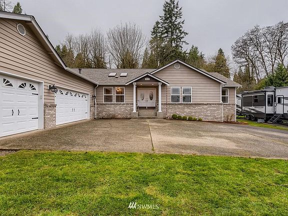 2nd image of 5712 218th St SE