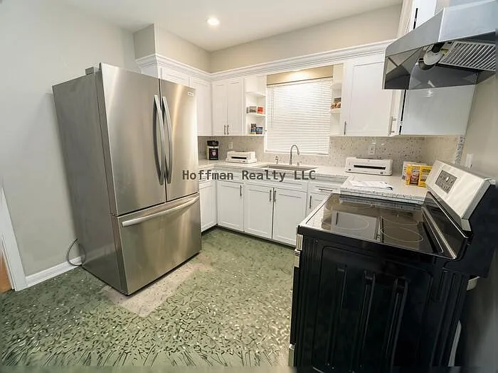 3 bed, 2.0 bath, 1573 sqft, $2,500 — Photo 3