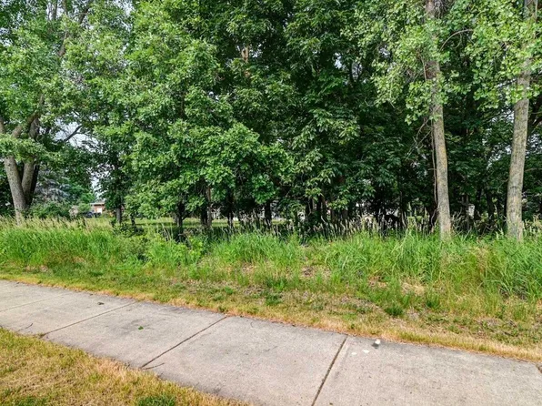 1190 Okeeffe Ave, Sun Prairie, WI 53590
