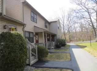 609 Pinewood Dr, Smithfield, RI 02917