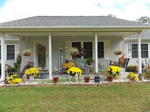 4th image of 85 Country Woods Dr