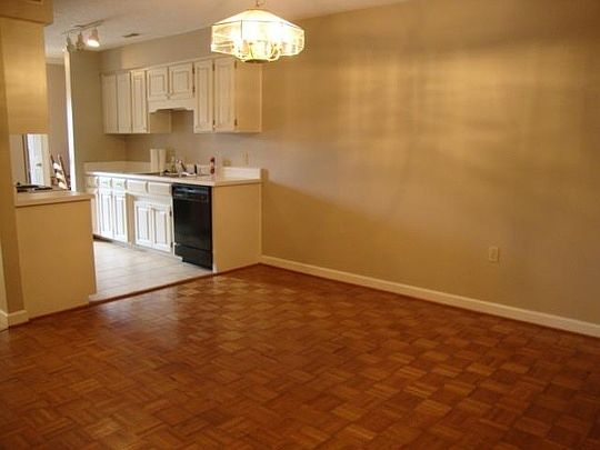 2nd image of 327 Sunridge Dr