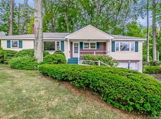 13 Dogwood Rd, Wethersfield, CT 06109