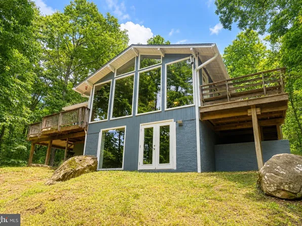 146 Trillium Trail Rd, Linden, VA 22642