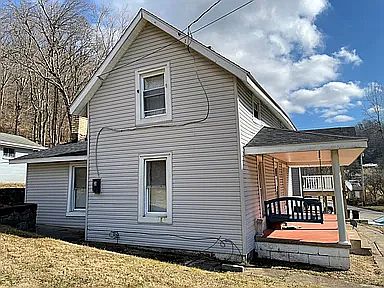2nd image of 1015 Milldale Rd