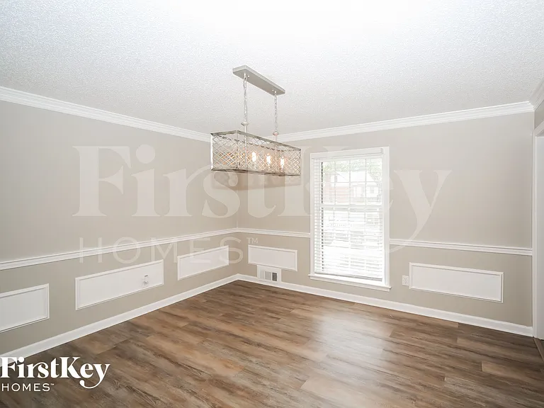 7006 Loddon Cv — Photo 3