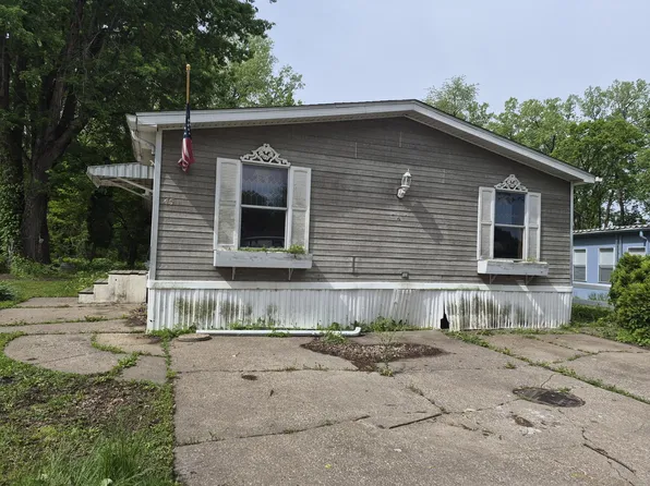 2300 79th Ave W #45, Rock Island, IL 61201