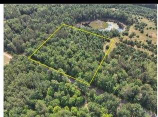 Hazelnut Ln, Eagle River, WI 54521