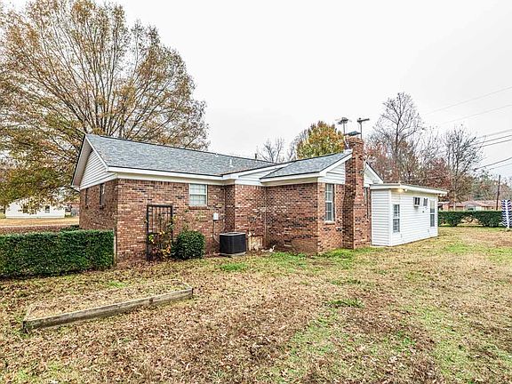 2nd image of 69 McCullough Dr