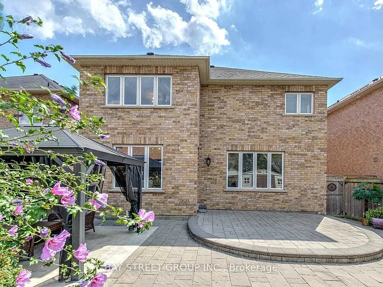 134 Ascalon Dr #UPPER — Photo 25