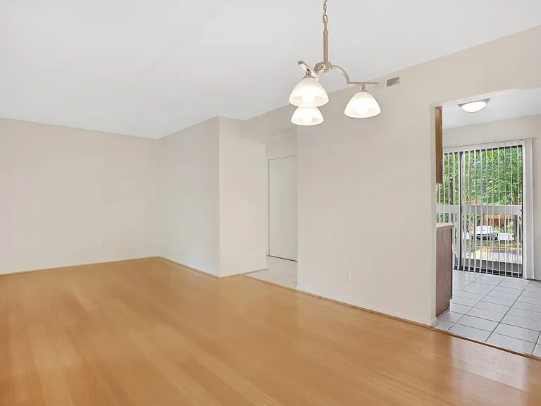 1526 Moorings Dr #12B — Photo 11