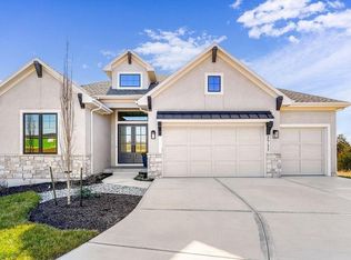 7143 Westgate St, Shawnee, KS 66216