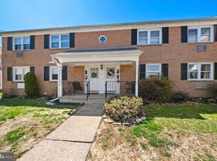 2 Sterling Ter, Stratford, NJ 08084