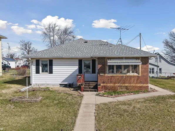 610 E Boone St, Marshalltown, IA 50158