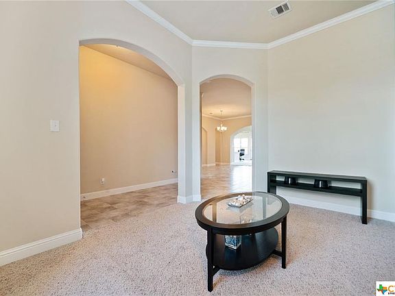 4th image of 204 Emory Fields Dr