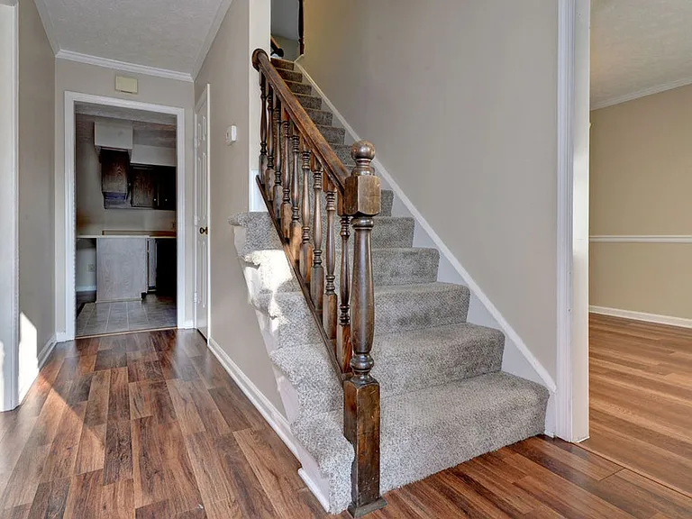 16 Natalie Dr — Photo 5