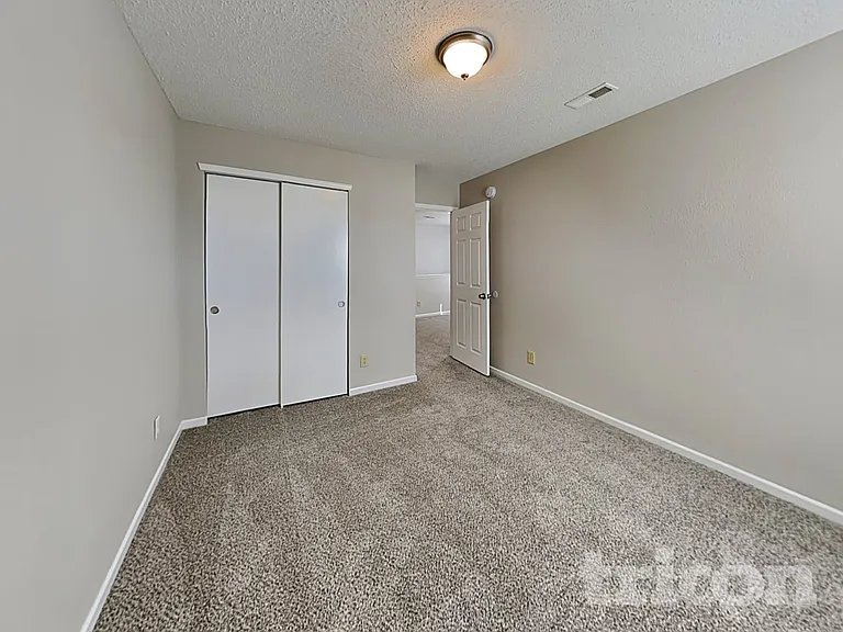 631 Fern St — Photo 10