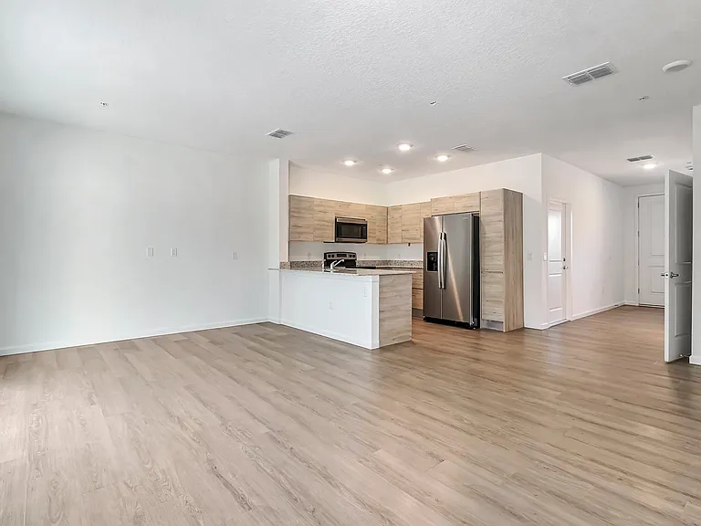 1205 Southstation Pl #204 — Photo 9