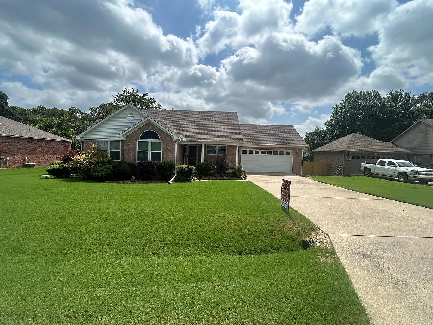 3 bed, 2.0 bath, 1364 sqft, $1,575 — Photo 1
