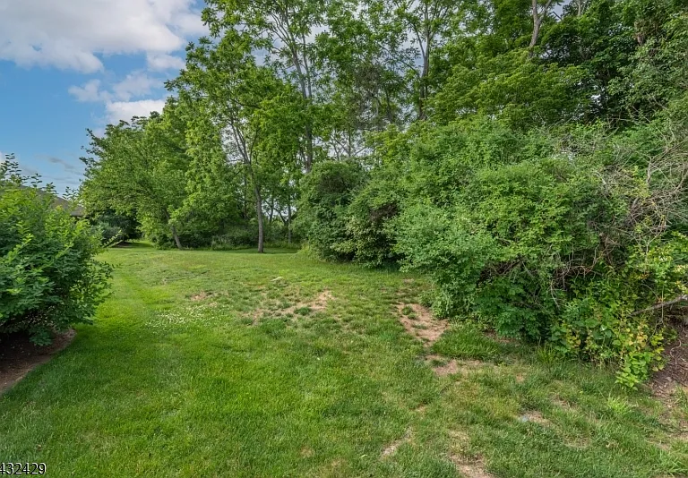 28 Brandywyne Dr — Photo 23