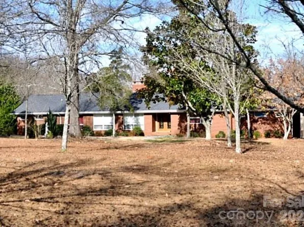 14325 Fountain Ln, Charlotte, NC 28278