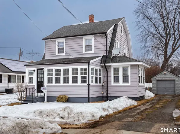 15 Cowles St, Milford, CT 06461