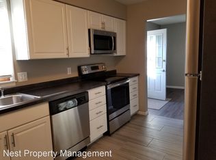 2018 9th St, Coralville, IA 52241