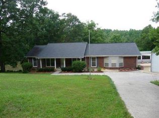 1620 E Shore Dr, Cottondale, AL 35453