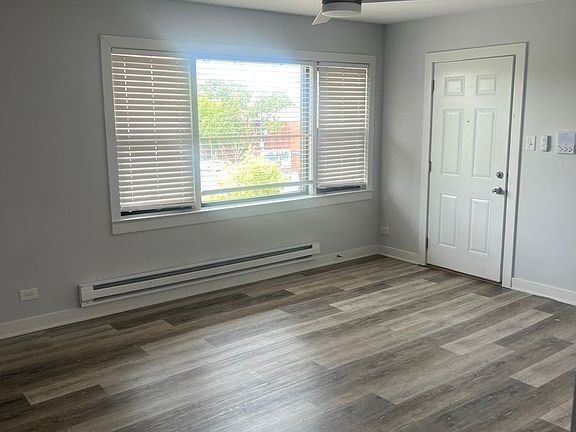 5th image of 6301 S Keeler Ave #3S