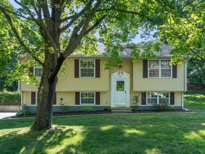 85 Tower St, Hudson, MA, 01749