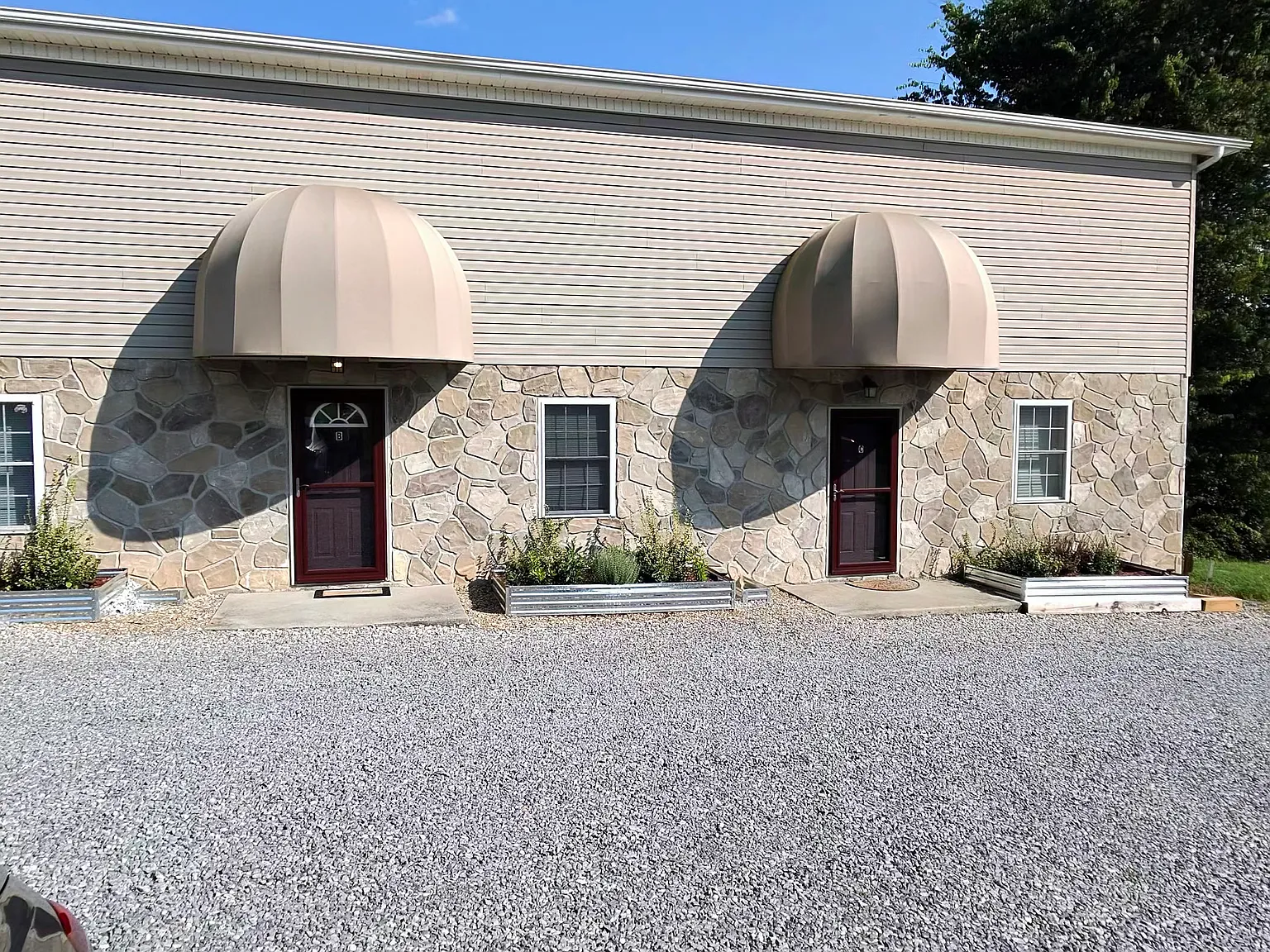 1 bed, 1100 sqft, $1,200 — Photo 3