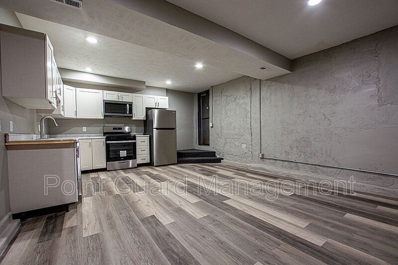 1st image of 2501 Leavenworth St #7
