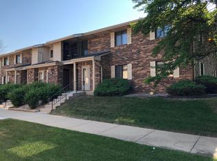 6620 Mariner Dr, Racine, WI 53406