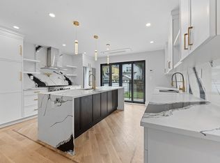 69-22 Nansen St, Forest Hills, NY 11375