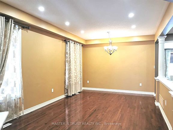 4th image of 213 River Ridge Blvd
