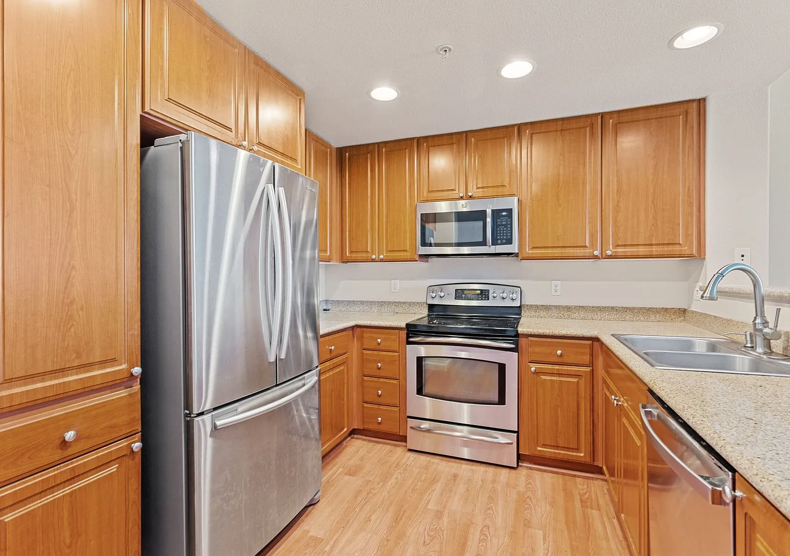 Exclusive Penthouse Unit In Mission Terrace Overlooks The Pool! — Photo 1