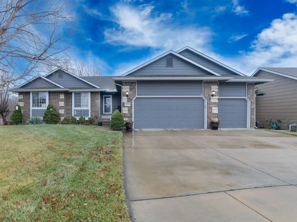 3554 N Lake Ridge Ct, Wichita, KS 67205