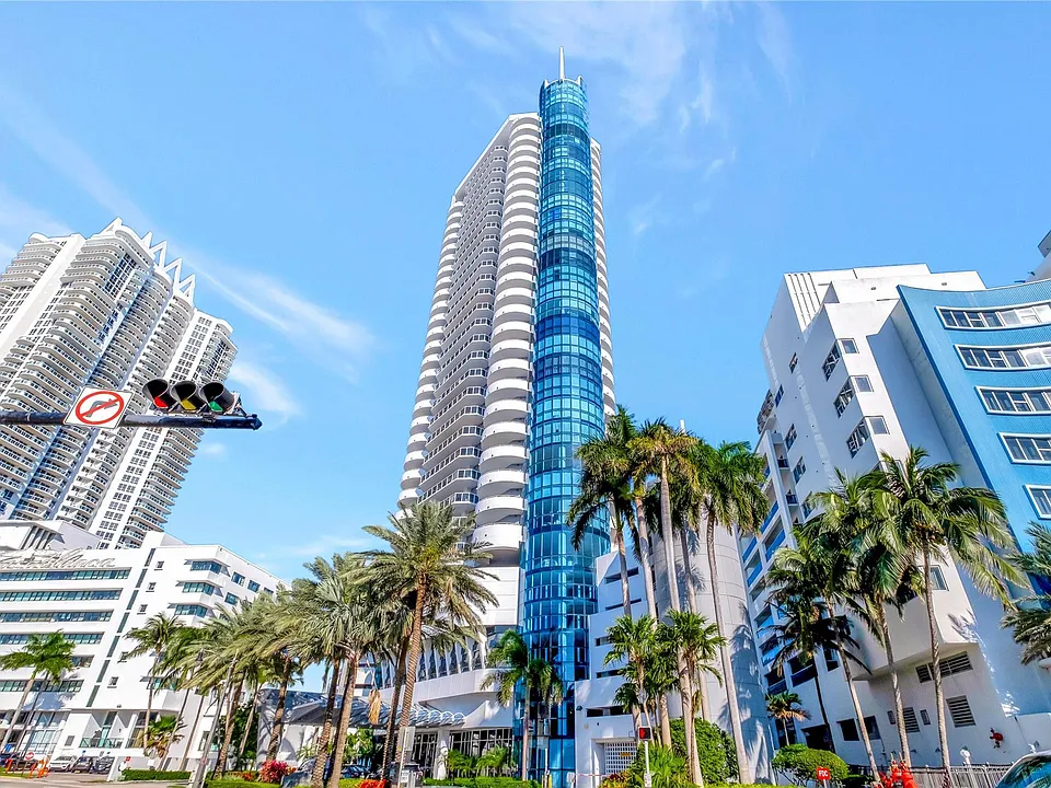 6301 Collins Ave #2603
