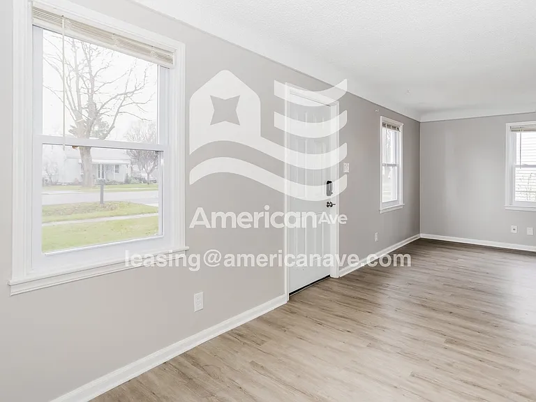 589671_005_living_room_13664504.jpg