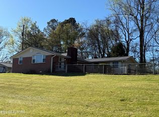 1128 Old Harriman Hwy, Oliver Springs, TN 37840