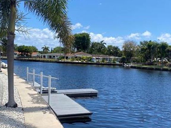 4th image of 140 Cypress Club Drive #409