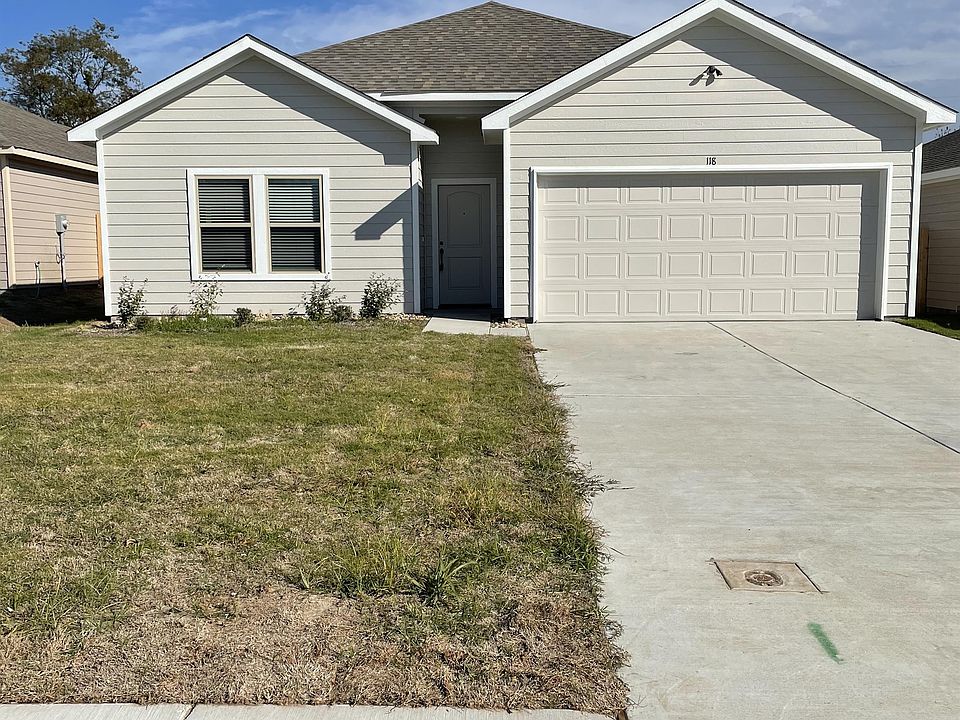 1st image of 118 Canales Cir