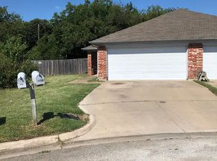 6305 Mark Ct, Fort Worth, TX 76182