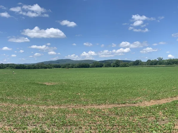 1533 State Route 50, Pelham, TN 37366